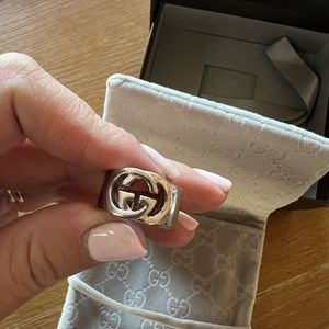 Gucci Ring - size 6